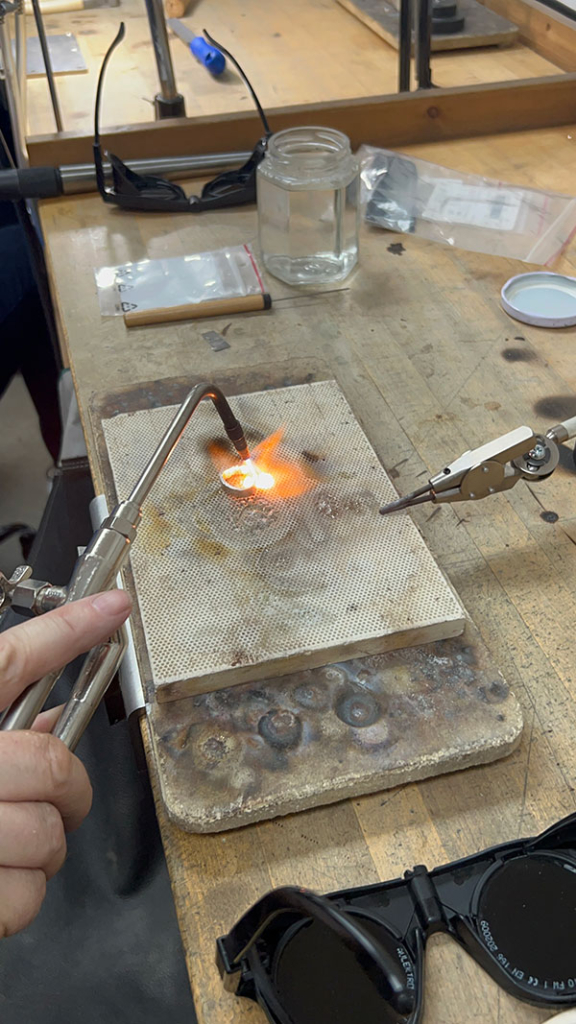 Platinum ring soldering