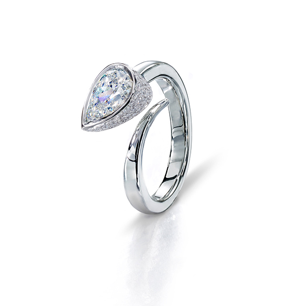 Lauren Addison Pear diamond ring