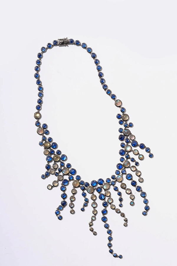 Nakard necklace