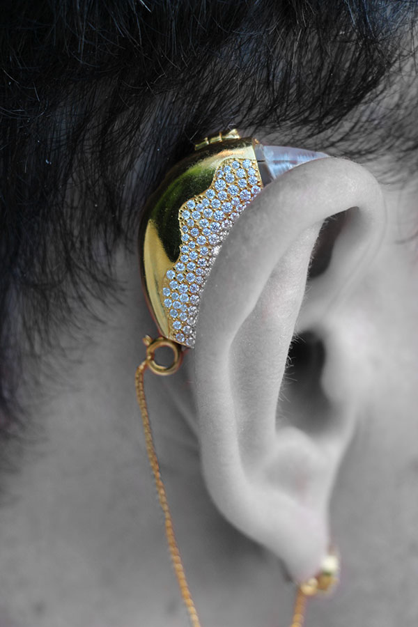 New Jewelry Company Wants to Disrupt How People Wear Hearing Aids