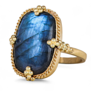 Amali labradorite ring