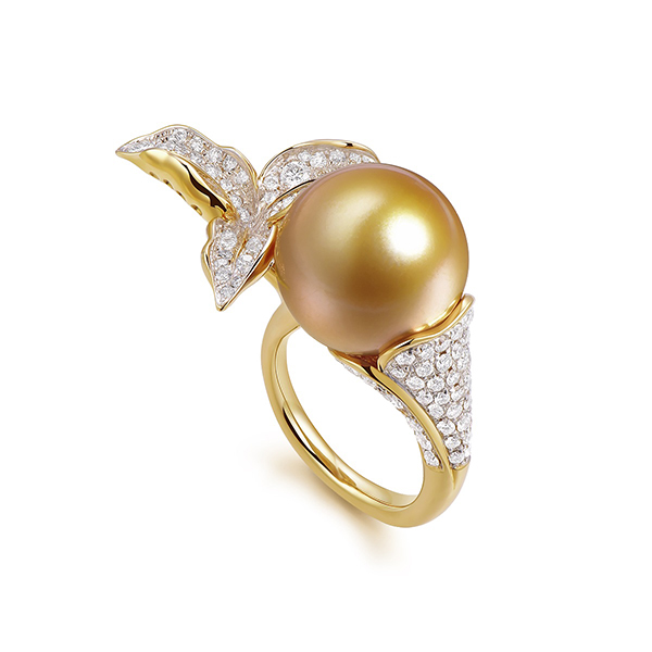Grace Tang pearl ring Grace Tang pearl ring