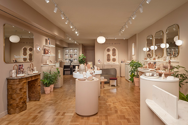 Astrid Miyu Madison interior