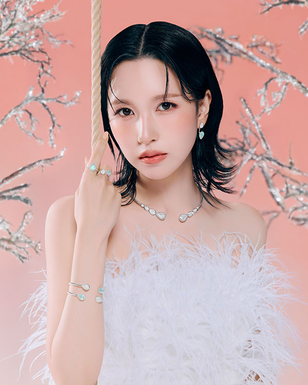 BONCHERON WINTER WONDERLAND MINA