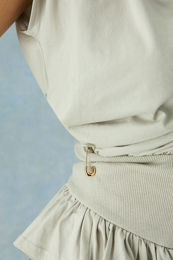 Astrid Miyu pin brooch Astrid Miyu pin brooch