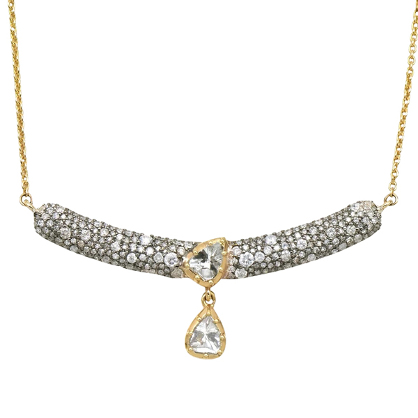 Duniya Tara curve necklace