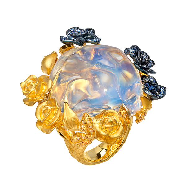 LydiaCourteilleSingingWaterring