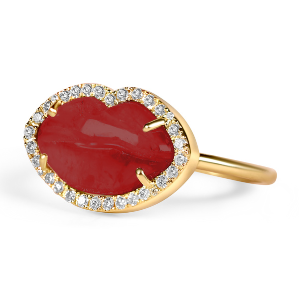 Nejla Bint Asem Flying Kiss Ring Nejla Bint Asem Flying Kiss Ring