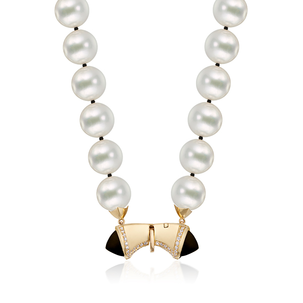 Renisis pearl necklace at OJB
