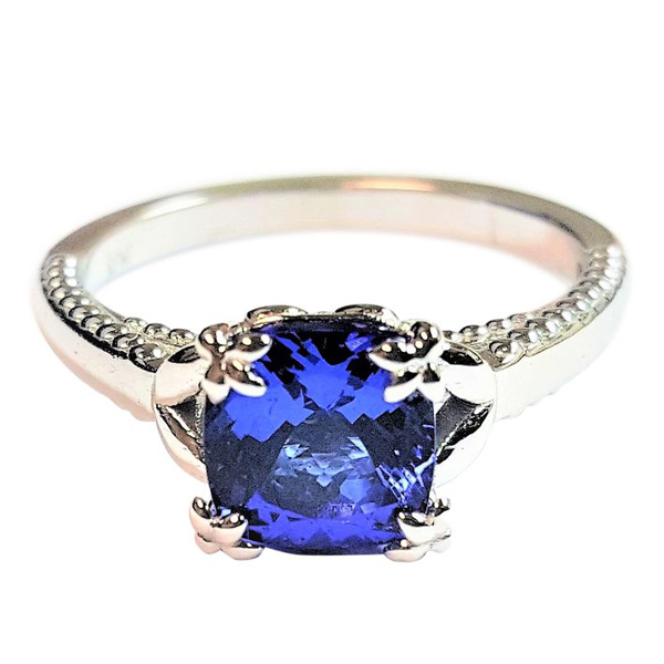 Alison Nagasue custom engagement ring