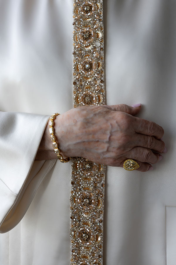 Guistina Pavanello Rahaminov hands