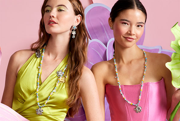 Mignon Faget float flower