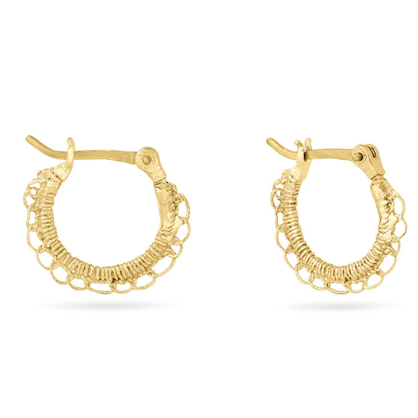 Ebba Goring fine scallop hoops Ebba Goring fine scallop hoops