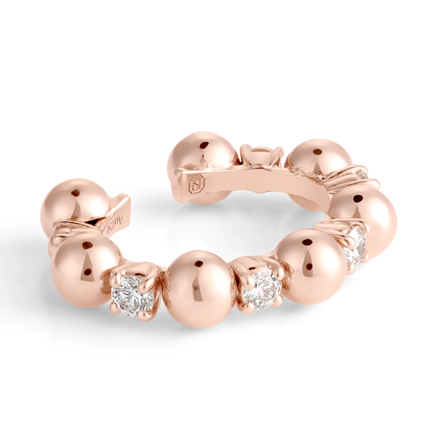 Noora Shawqi Gifu ear cuff