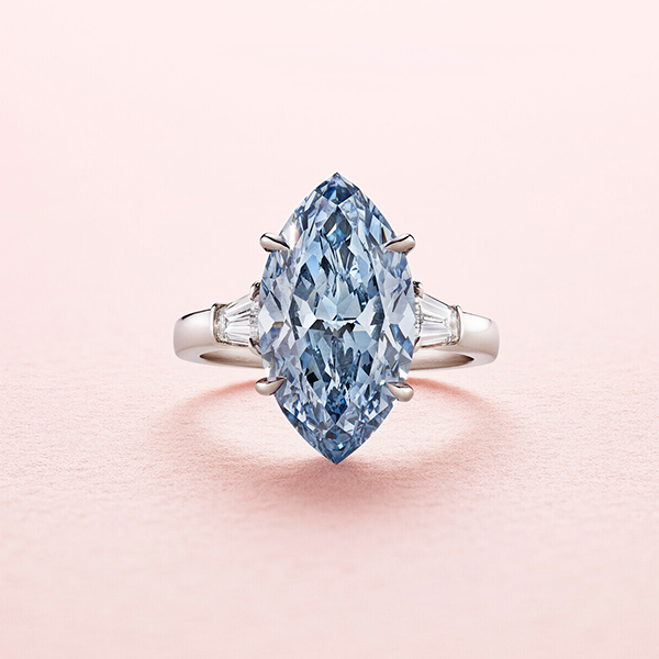 Fancy Vivid Blue 