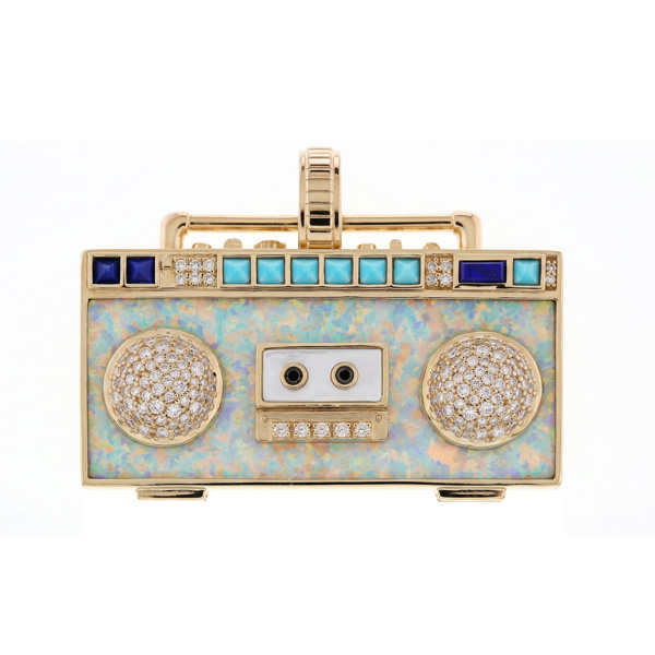 NeverNoT boombox
