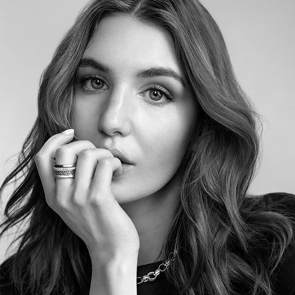 Birks Sophie Nélisse ad