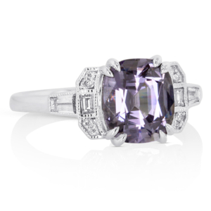 Yael cushion lavender spinelring