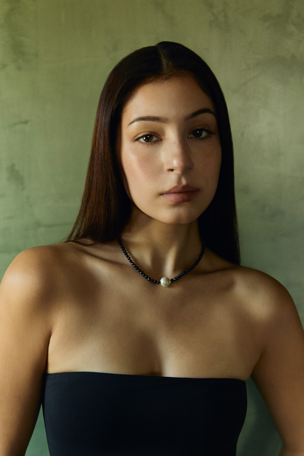 liz fryett Joan Pearl Choker
