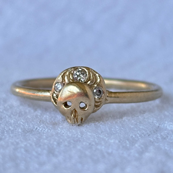 Myth and Stone skull ring Myth and Stone skull ring