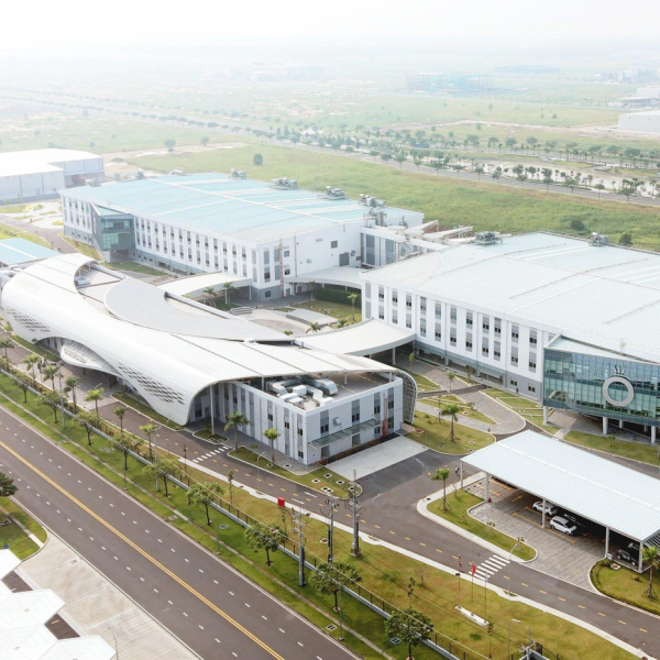 Pandora Opens World’s Largest Factory for Fine Jewelry in Vietnam